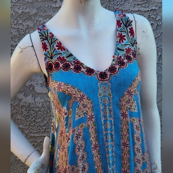 HEMANT AND NANDITA THE WILD LONG DRESS - Picture 2 of 10